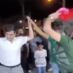 آواز شاد؛ تناقض رفتاری فقط رقص این آقایون؛ قیافه جدی رقص شاد و محلی با دستمال