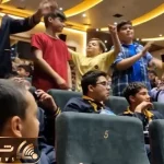 آواز شاد؛ همه چی عادی بود تا اینکه تیشرت زرده شروع کرد به رقصیدن، رقص مردونه فقط خودت