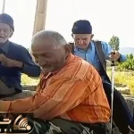 آواز شادیسم؛ پیرمرده داشت با صدای نوستالژیش آهنگ میخوند یهو الاغه باهاش همخونی میکنه