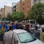 تجمع هواداران استقلال در اعتراض به نظری جویباری/ فریادها علیه لیدرها