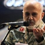 عکس سفر در زمان / «اوج جوانی سردار رشید در حال لبخند زدن به دوربین در جبهه»؛ دهه 60