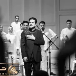 آواز همایونی؛ همایون شجریان تو کنسرت می خونه "خودم تنها تنها دلم" همه دلا میگیره