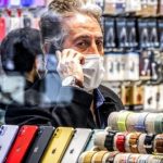 اگر مشکل ارز حل نشود، افزایش قیمت گوشی های موبایل در بازار ایران قریب‌الوقوع است