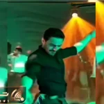 آواز شاد؛ آقاهه سبیلاش کلفته اما یجور رو آهنگ گیلکی رقص ایرانی میره یه تالار محوشه