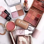 5 محصول پرطرفدار آرایشی که نمونه تقلبیشون حسابی پخش شده مثل اسنس؛ روش تشخیص هر کدام