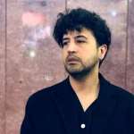 فیلم / هانیه توسلی، بهزاد خلج، هادی حجازی فر، سمیرا حسن‌پور، امیر جدیدی، پردیس پورعابدینی، امیرمحمد زند و سایر هنرمندانی که مهرداد صدیقیان را در مراسم ختم پدرش یاری کردند/ روحش شاد و یادش گرامی