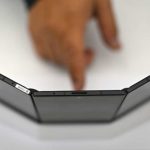 گوشی تاشو زد تری فولد سامسونگ به اندازه یک مقوا باریک است!