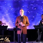 آواز پر طمطراق /علیرضا قربانی با خنده های تو از این فاصله کشت شیخ های دوبی را لرزوند